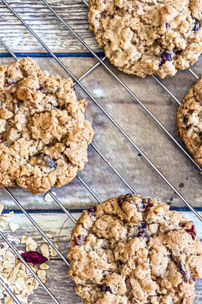 Fresh Oatmeal Cranberry Cookies